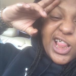 Meet your Posher, Dinesha